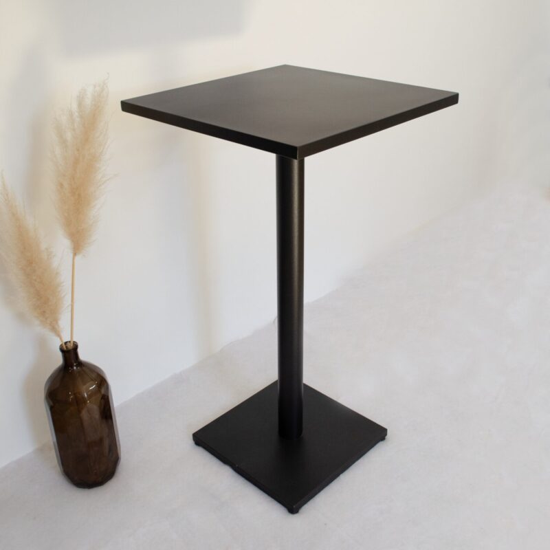 Ugostiteljski stol Alex 60x60 cm s metalnim postoljem za terase i kafiće – Dendron