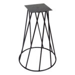 visoko metalno postolje s kružnom bazom