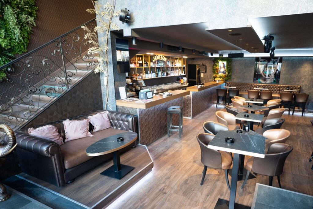 coffee inn (2)